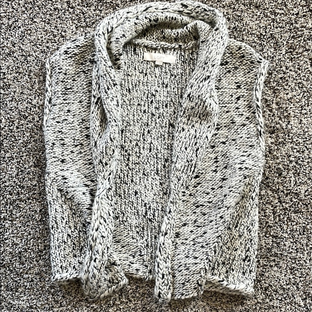 Women's LOFT Gray Knit Sweater